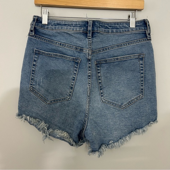 Free People We The Free Curvy Distressed Button Fly Jean Shorts - Picture 4 of 5